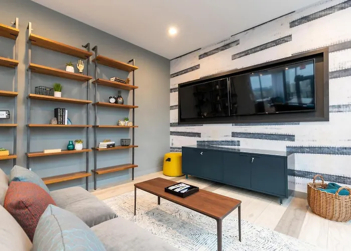 Апартаменты Lakeview 1br W Wd Gym Nr Lakefront Trail Chi-203